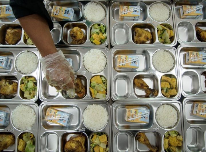 PB IDI mengingatkan pemerintah agar menu dalam program Makan Bergizi Gratis (MBG) untuk anak-anak mengikuti panduan Isi Piringku dari Kementerian Kesehatan.(ANTARA FOTO/Novrian Arbi)