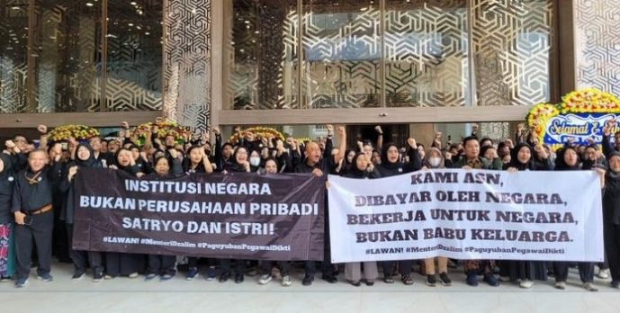 ASN Demo Terkait Pemecatan Mendadak, Kemdiktisaintek Tegaskan Tidak Ada Pemecatan Sepihak (Tangkapan Layar)