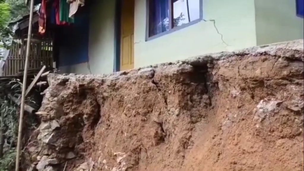 Rumah warga di kecamatan Malausma (Foto : Darfan)