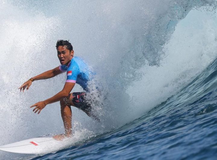 Rio Waida raih posisi runner up di WSL Fiji Pro 2024. (REUTERS/Carlos Barria)