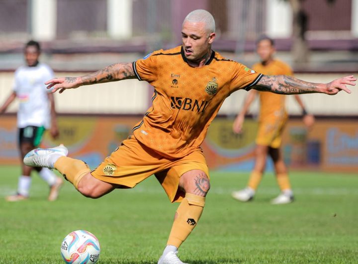 Radja Nainggolan saat bermain untuk Bhayangkara FC (Tangkapan Layar)