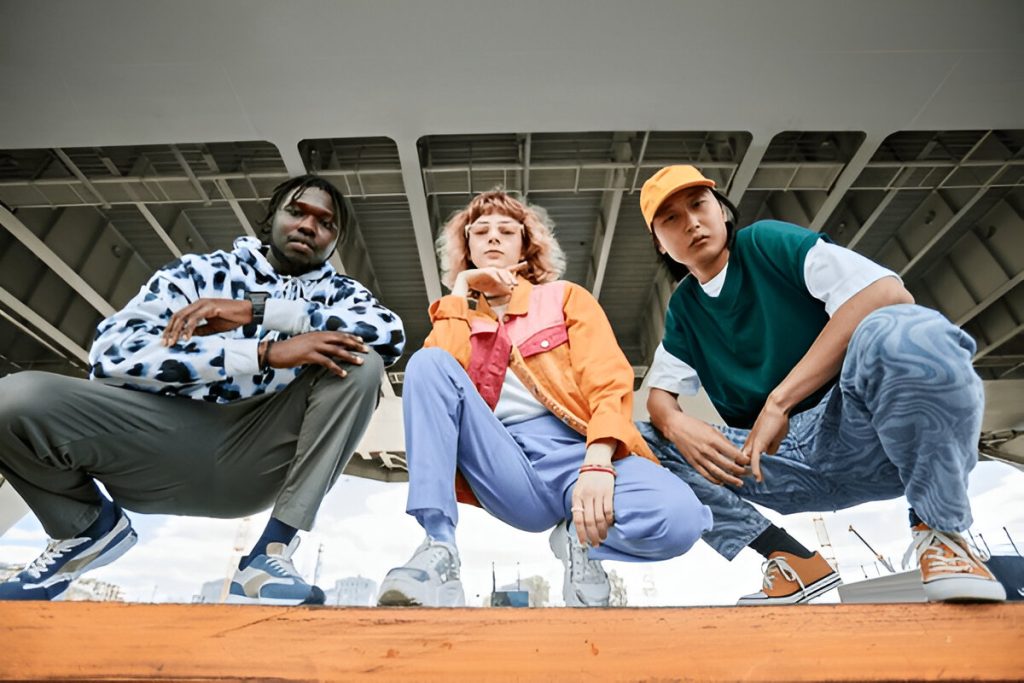 Fashion Streetwear Era Modern (shutterstock.com)