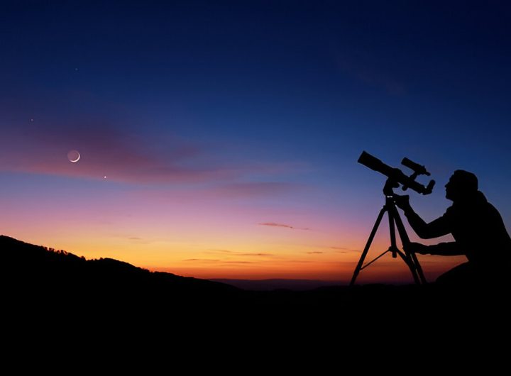 Ilustrasi Pengamatan Astronomi (shutterstock.com)