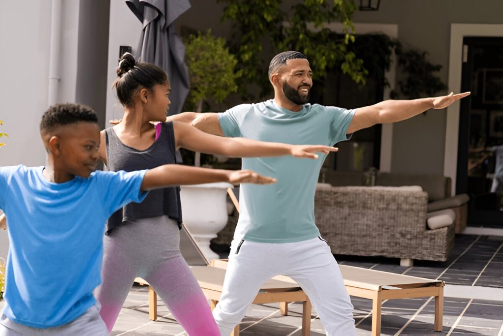 Ilustrasi sebuah keluarga sedang menerapkan kebiasaan sehat (shutterstock.com)