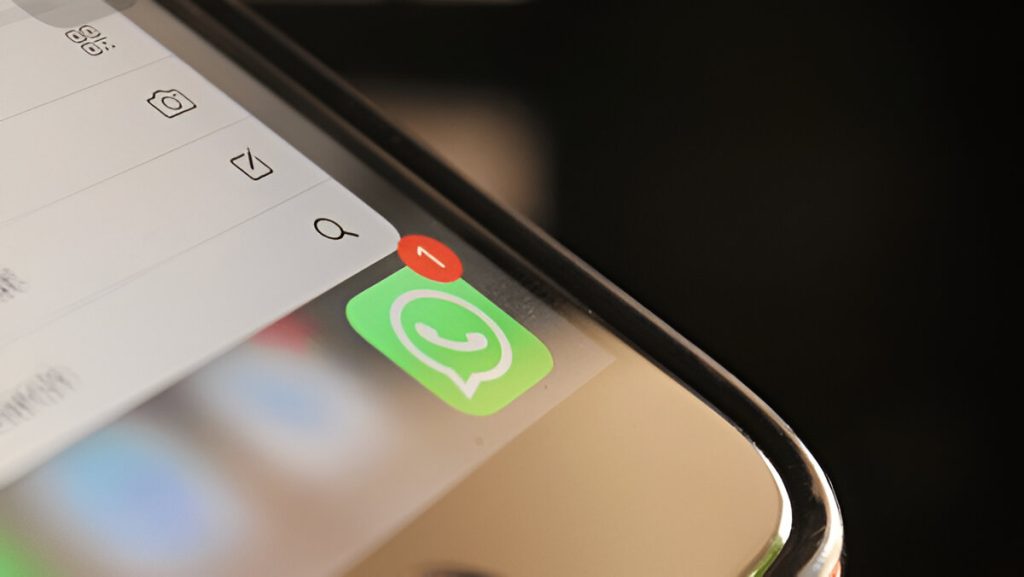 Ikon Notifikasi WhatsApp (shutterstock.com)