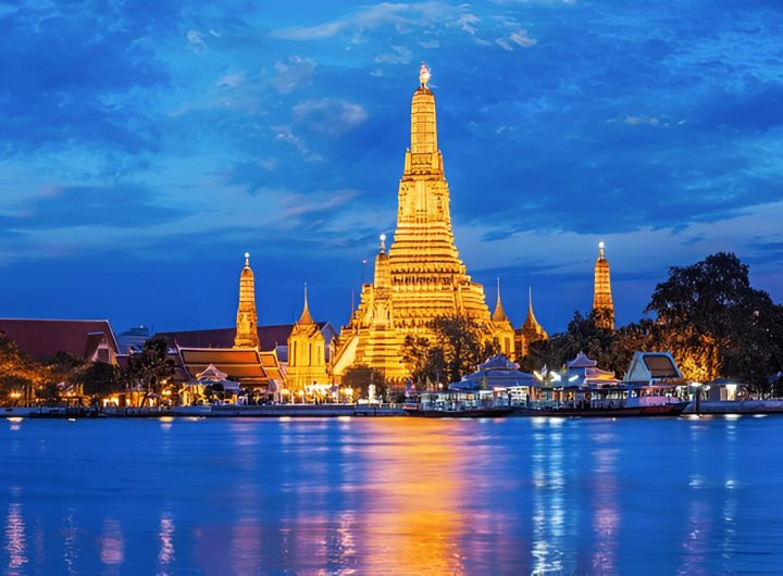 Kuil Buddha Wat Arun Thailand (shutterstock.com)