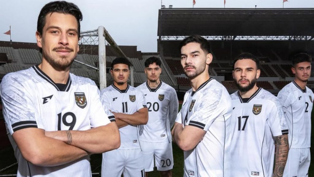 Jersey away terbaru Timnas Indonesia resmi dirilis. (Foto : Instagram.com/@erspo.official)