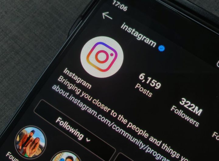 Tampilan Instagram dengan mode gelap.(Sumber : Bill Clinten)