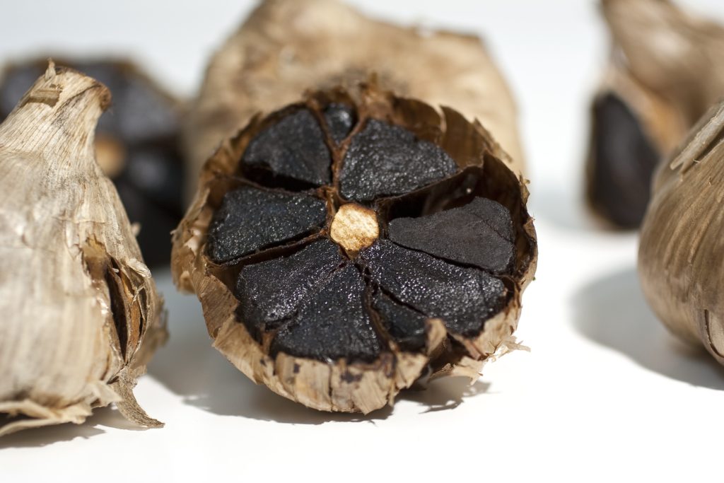 Bawang Hitam (wikipedia.org)