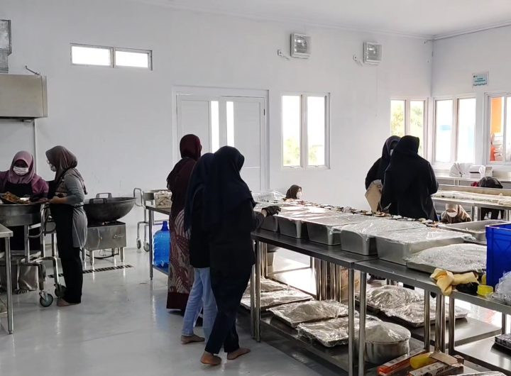 Dapur Makan Bergizi yang bertempat di Desa Tanjung Anom, Kecamatan Pasaleman, Kabupaten Cirebon (Foto : Darfan)