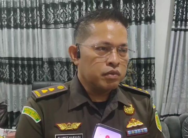 Kasi Intelijen Kejaksaan Negeri Kota Cirebon, Slamet Haryadi (Foto : Darfan)