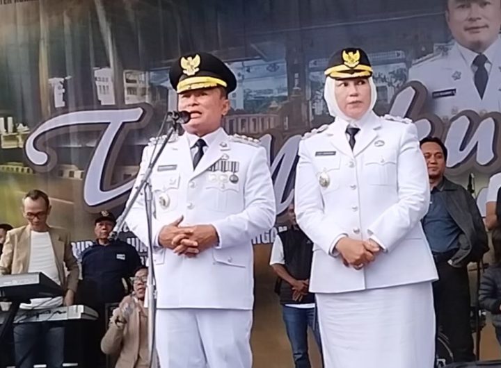 Bupati Dian Rachmat Yanuar dan Wakil Bupati Tuti Andriani Kuningan resmi dilantik (Foto ; Darfan)