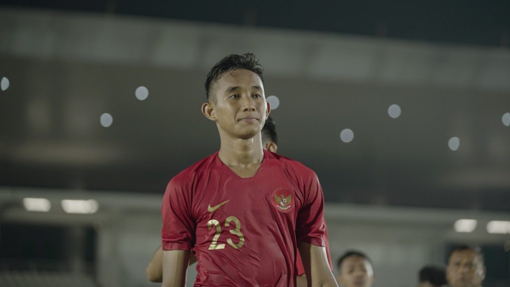 Rizky Ridho Ramadani saat menggunakan jersey timnas Indonesia, jersey tersebut kini dilelang Ridho untuk membantu terdampak Pandemi Covid-19 (Sumber : PSSI)