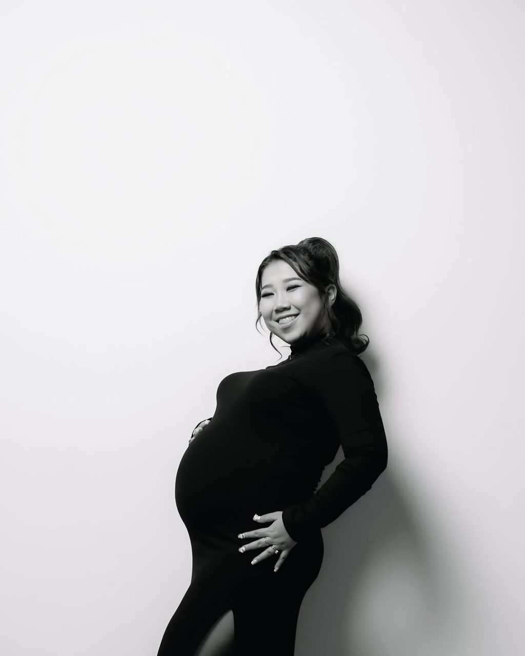 instagram.com/kikysaputrii/