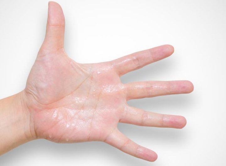 Ilustrasi : Manusia memiliki lima jari serupa dengan beberapa mamalia lain (Sumber : iStockphoto/coffeekai)