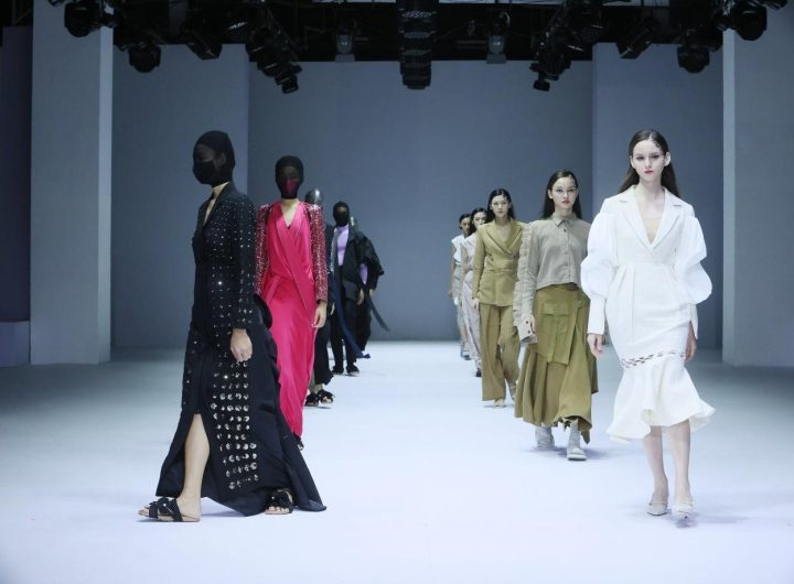 Ilustrasi peragaan busana (Tangkapan Layar)