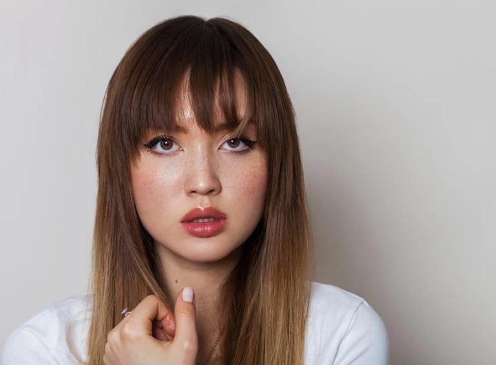 Ilustrasi wanita rambut poni (Tangkapan Layar)