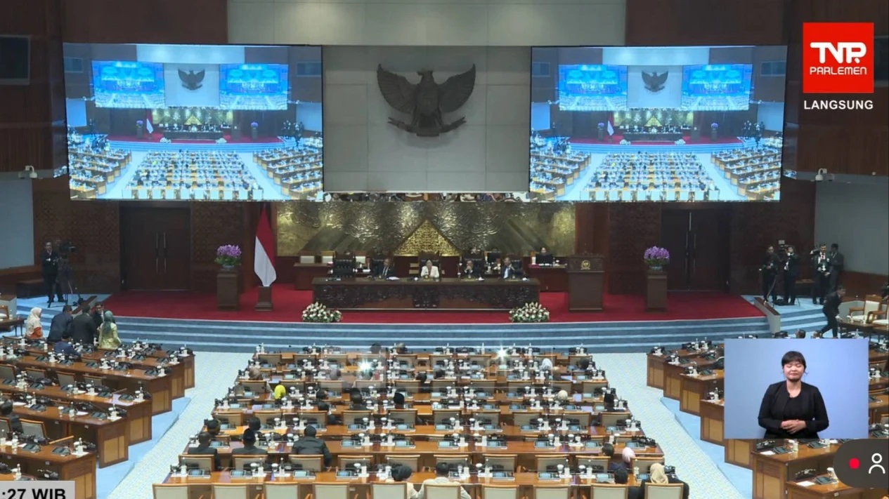 Rapat paripurna DPR mengesahkan RUU PPRT jadi undang-undang (Sumber Foto : Tangkapan layar YouTube TV Parlemen)