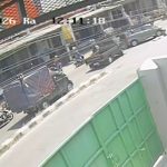 Terekam CCTV, tabrakan beruntun mobil dan dua motor (Tangkapan Layar)