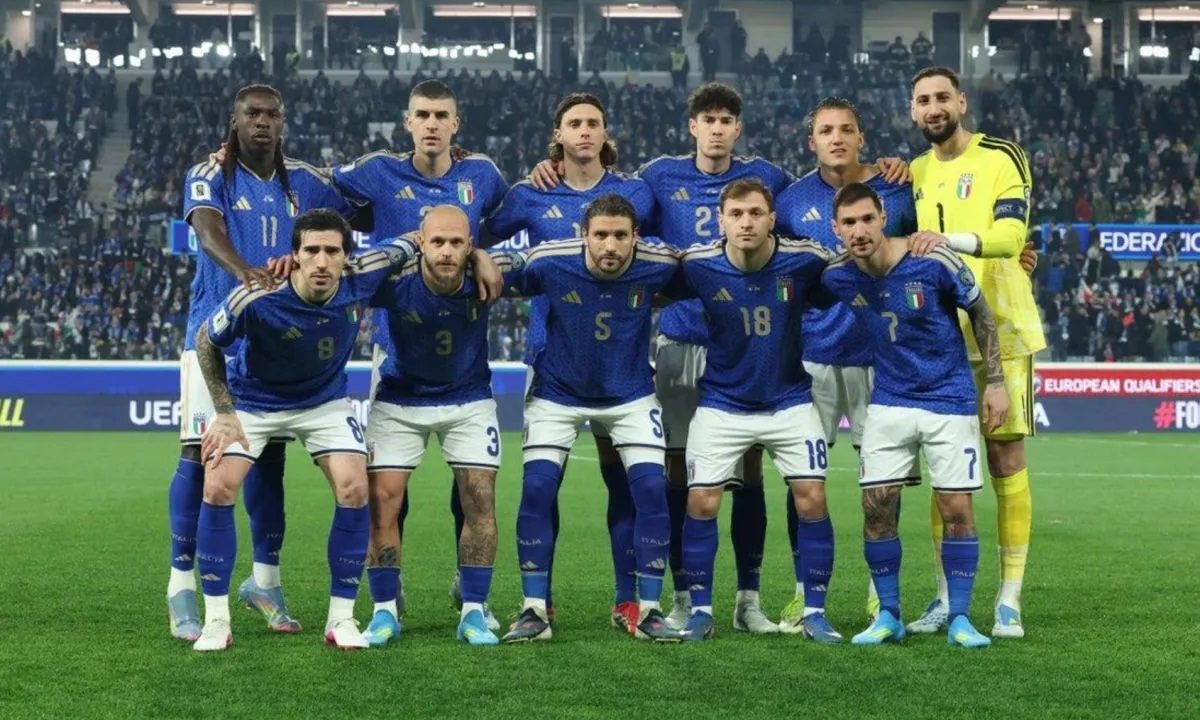Skuad timnas Italia 2025/2026 saat menang 2-0 atas Irlandia Utara dalam babak playoff Piala Dunia 2026 di Stadion Atleti Azzurri D'Italia, Bergamo, Jumat (27/3/2026) dini hari WIB. (FIGC)