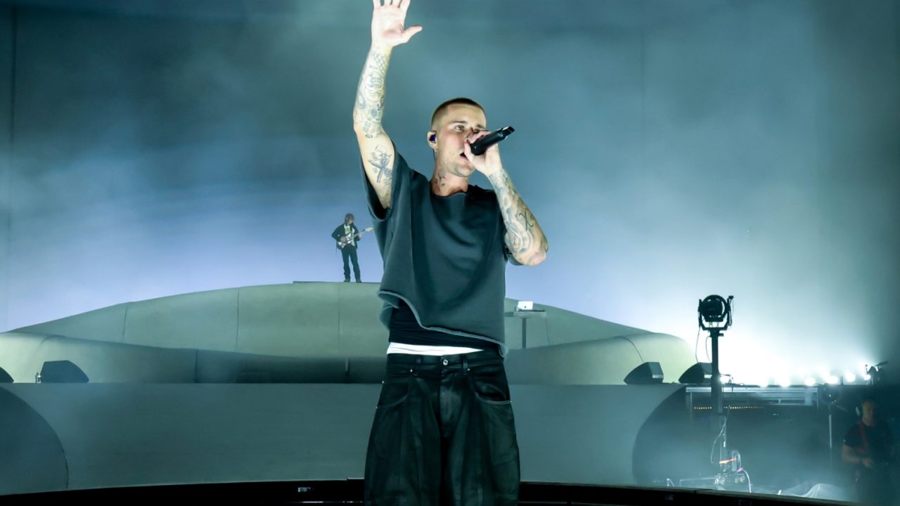 Bieber tampil di Coachella 2026 pada tanggal 11 April. (Sumber Foto : Kevin Mazur/Getty Images untuk Coachella)