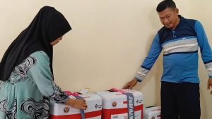 Pedagang Boboko Keliling Asal Majalengka Berangkat Haji (Foto : Darfan)