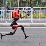 Robot China Lampaui Rekor Dunia Half Marathon Manusia (Tangkapan Layar)
