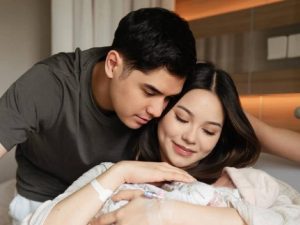 Al Ghazali dan Alyssa Daguise dikaruniai anak perempuan. (Foto: Instagram)