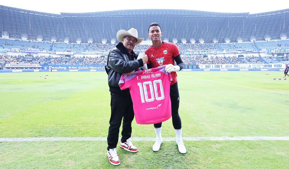 100 Laga Teja Paku Alam untuk Persib. (Foto/persib)