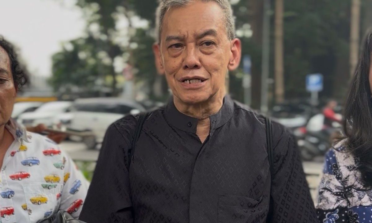 Fariz RM menyambangi Polda Metro Jaya untuk mengecek laporannya terhadap Syahravi atas kasus dugaan pelanggaran hak cipta, Selasa (23/6/2026).(Sumber Foto : KOMPAS.com/Ady Prawira Riandi )
