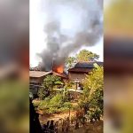 Kebakaran hebat melanda sebuah rumah warga di kawasan padat penduduk Desa Cempaka, Kecamatan Plumbon, Kabupaten Cirebon (Foto : Darfan)