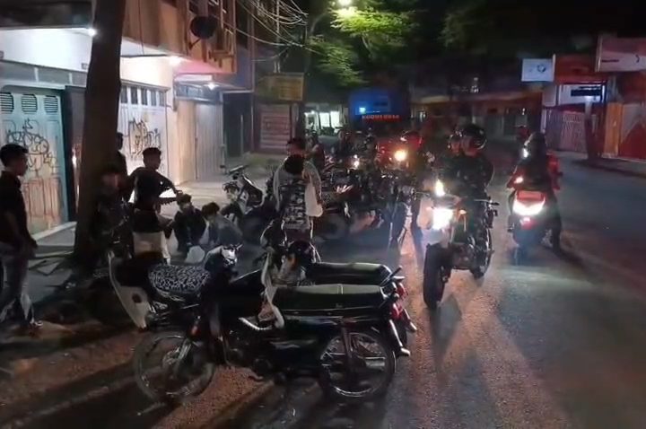 Kodim 0614 Kota Cirebon Gagalkan Balap Liar, Empat Motor dan Remaja Diamankan (Foto : Darfan)