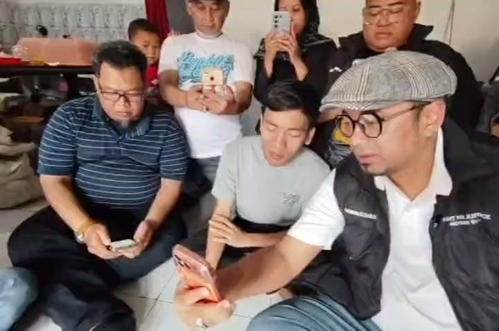 Tim Hotman 911 berkunjung ke rumah korban Penyekapan Taufik Hidayat (Tangkapan Layar)