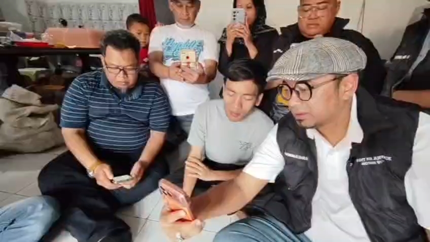 Tim Hotman 911 berkunjung ke rumah korban Penyekapan Taufik Hidayat (Tangkapan Layar)