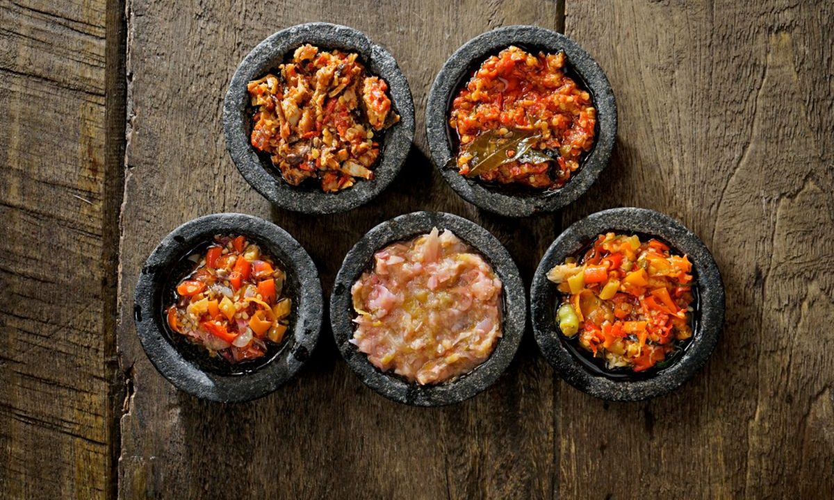 Ilustrasi sambal khas Indonesia. (SHUTTERSTOCK/ADRIEFOTO)