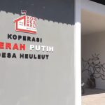 Coretan pada dinding Gedung Koperasi Desa Merah Putih atau KDMP Desa Heuleut, Kecamatan Leuwimunding, Kabupaten Majalengka (Foto : Darfan)