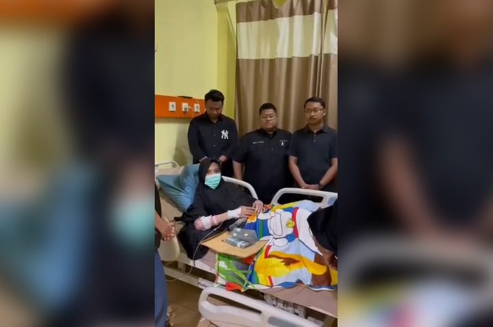 Kondisi korban Kasus penyiraman dan dugaan penyiksaan berangsur membaik (Foto : Darfan)
