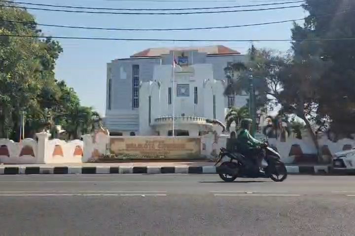 Balai Kota Cirebon (Foto : Darfan)