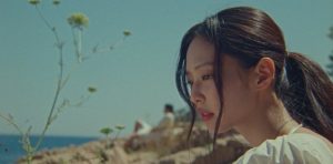Thumbnail JENNIE - Less than a Lover (Sumber Foto : Youtube/ JENNIE)