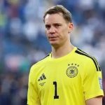 Manuel Neuer resmi pensiun dari Timnas Jerman setelah Die Mannschaft tersingkir dari Paraguay di babak 32 besar Piala Dunia 2026. Kiper 40 tahun itu menutup karier dengan 128 caps. (Foto: Getty images)