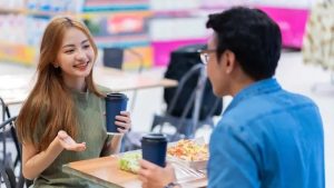 Ilustrasi pasangan bahagia/copyrightshutterstock/TimeImage Production