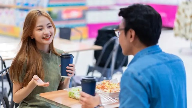 Ilustrasi pasangan bahagia/copyrightshutterstock/TimeImage Production