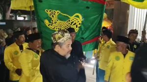 Tradisi Maulid Nabi, Keraton Cirebon Arak Puluhan Benda Pusaka Berusia Ratusan Tahun (Foto : Darfan)