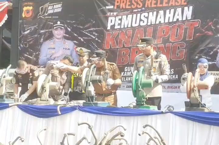 Pemusnahan Knalpot Brong, Hasil Razia Akan Dijadikan Museum (Foto : Darfan)
