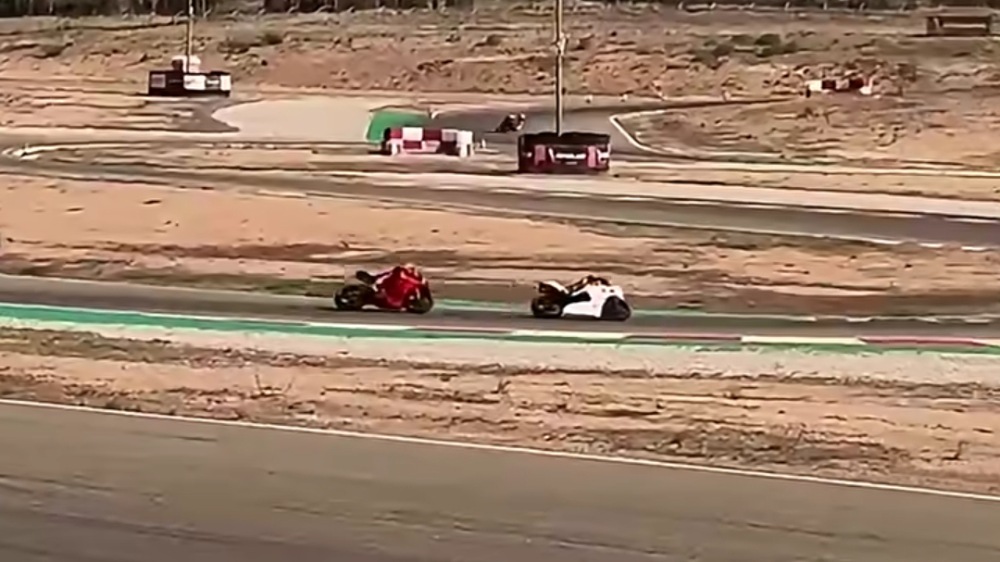 Tak Disangka! Veda Ega Latihan Bareng Marc Marquez di Spanyol (Tangkapan Layar)