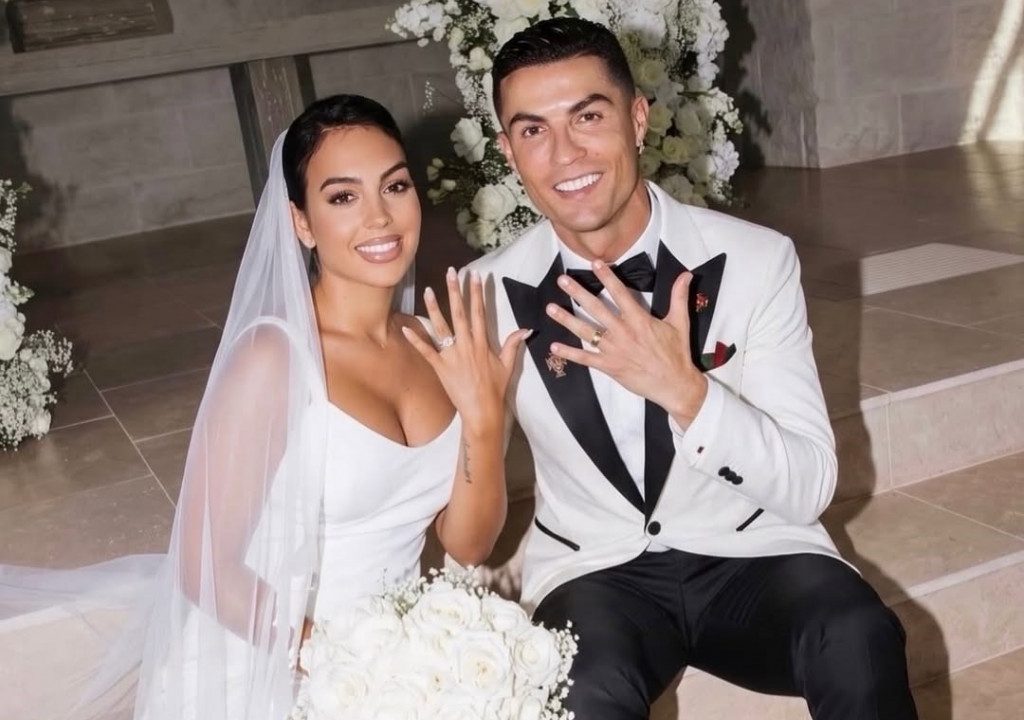 Cristiano Ronaldo resmi menikahi Georgina Rodríguez di Portugal. (Foto: Instagram @FabrizioRom)
