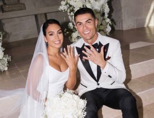 Cristiano Ronaldo resmi menikahi Georgina Rodríguez di Portugal. (Foto: Instagram @FabrizioRom)