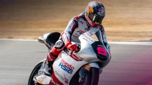 Veda Ega Pratama memulai Moto3 Inggris 2026 dari posisi ke-16 di Sirkuit Silverstone setelah hasil kualifikasi kurang maksimal. (Instagram/@teamvedaofficial)