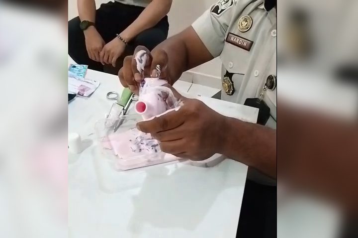 Rutan Cirebon Gagalkan Penyelundupan Sabu dan Obat Keras, Hendak Diedarkan di Dalam Rutan (Foto : Darfan)