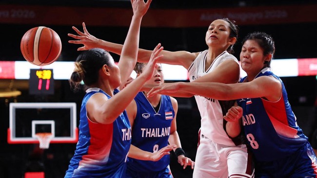 Timnas Basket Putri Indonesia menang dramatis atas Thailand di Asian Games 2026. (REUTERS/Edgar Su)